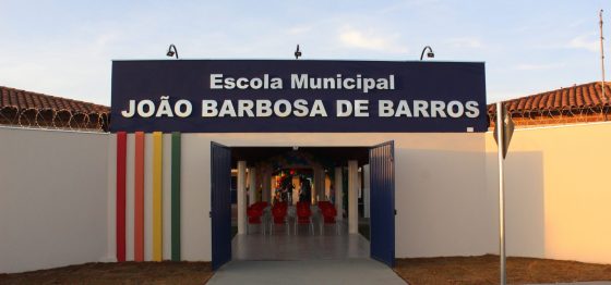 SOLENIDADE MARCA ENTREGA DA READEQUAÇÃO DA ESCOLA MUNICIPAL JOÃO BARBOSA DE BARROS NO DISTRITO DE CHAVES
