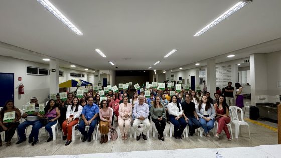 Entrega de Títulos do Programa de Regularização Fundiária Urbana no CEMEI Lília Cristina Galvão Barbosa