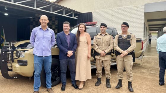 Prefeito Major Adriano acompanha recebimento de viatura 4×4 viabilizada pelo CONSEP e produtores rurais